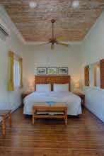 Hotel A Stone's Throw Away photo 4