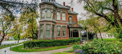 Anniversary Inn - South Temple (Adults Only)