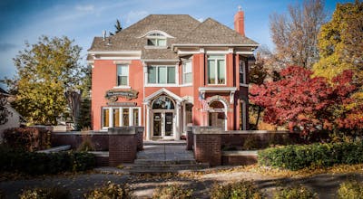 Anniversary Inn-Logan (Adults Only)