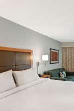 Hotel Hampton Inn Columbia-I-26 Airport photo 1