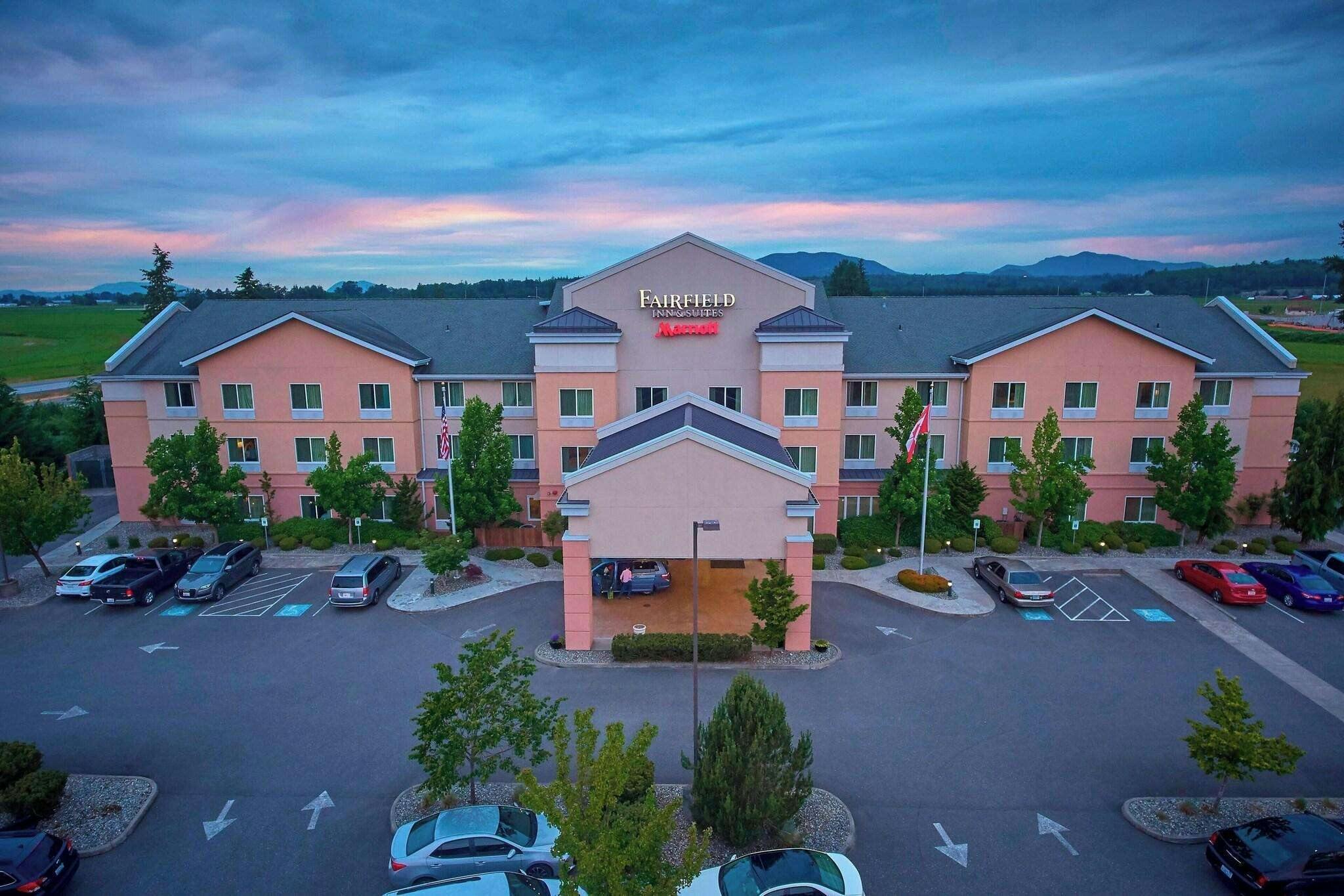 Fairfield Inn and Suites Burlington