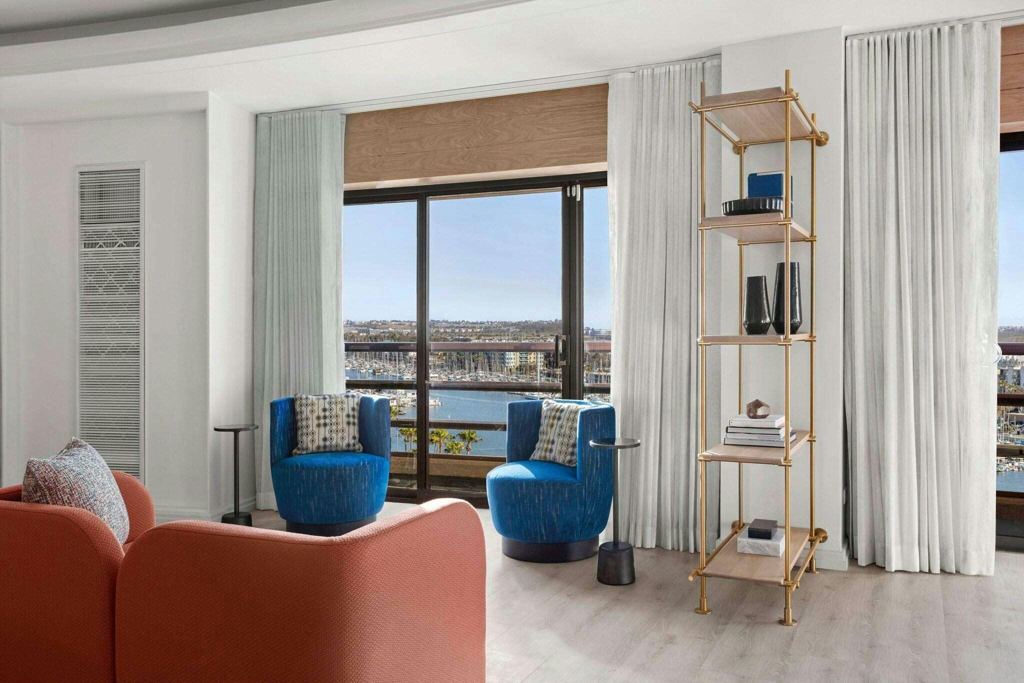 Hotel Marriott Marina del Rey photo 2