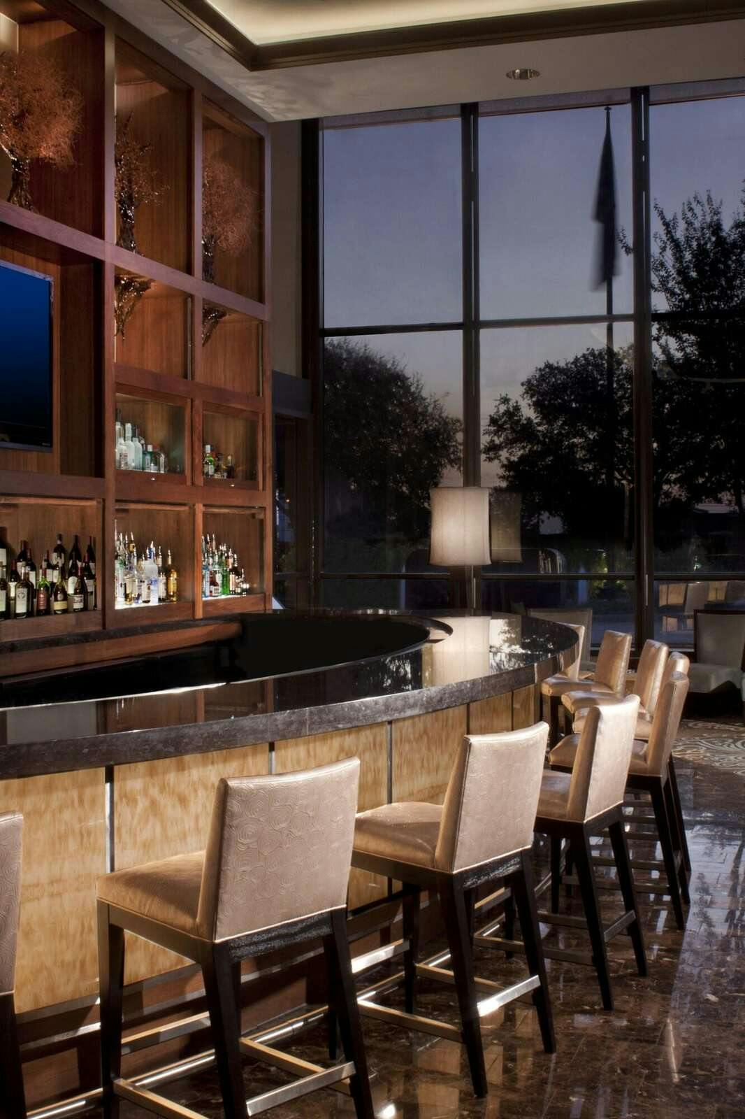 Hotel Renaissance Dallas Addison Hotel photo 5