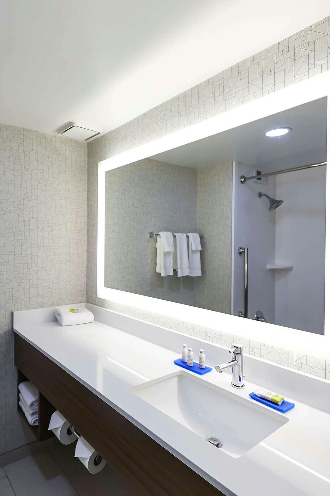 Hotel Holiday Inn Express Nashville Downtown photo 4