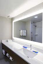 Hotel Holiday Inn Express Nashville Downtown photo 4