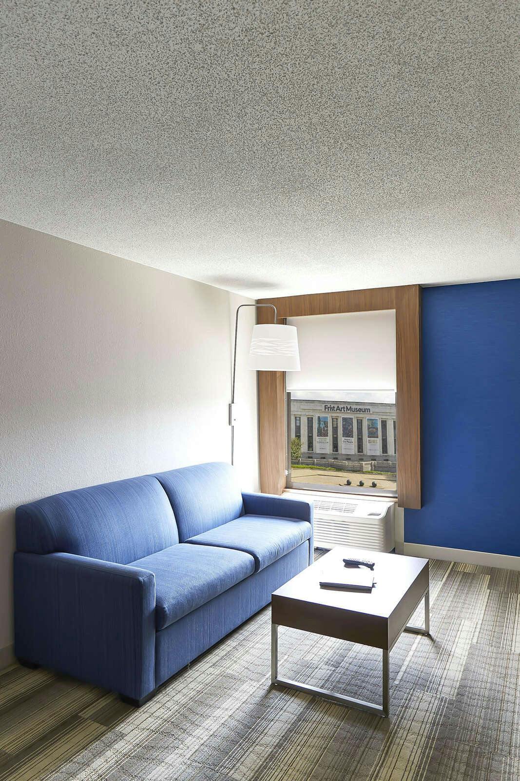 Hotel Holiday Inn Express Nashville Downtown photo 3