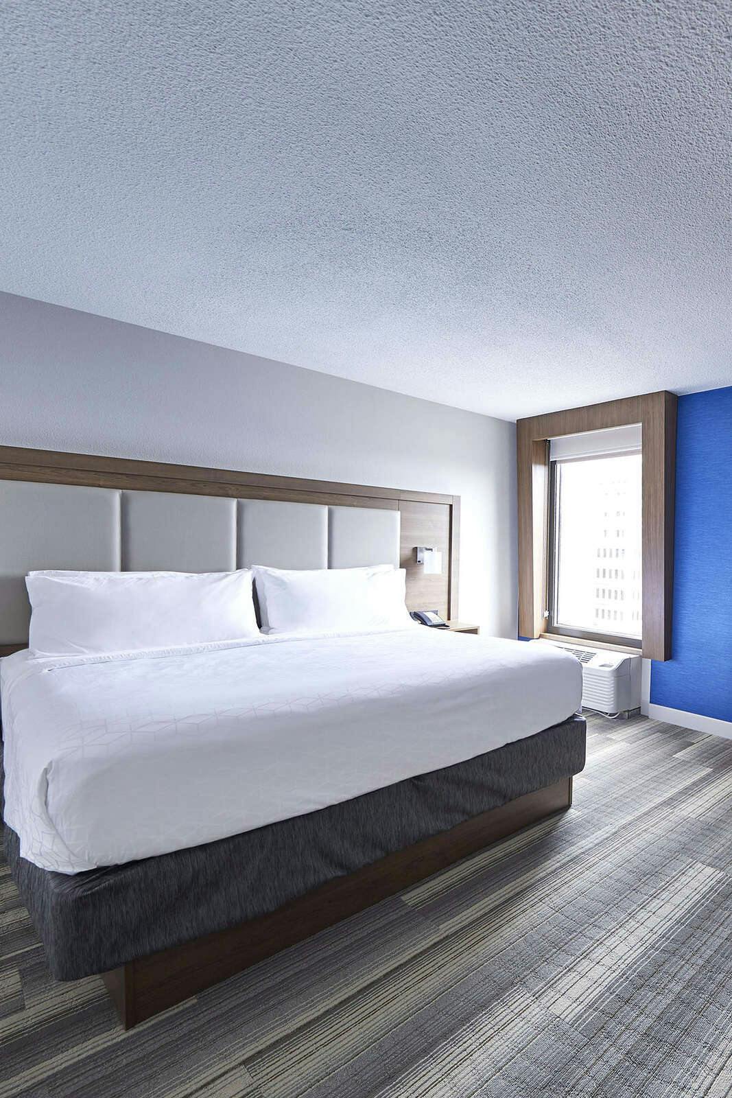 Hotel Holiday Inn Express Nashville Downtown photo 1