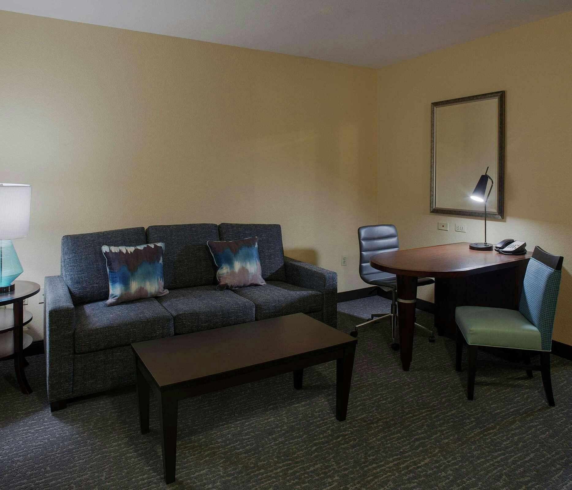 Hotel DoubleTree Suites by Hilton Bentonville photo 2