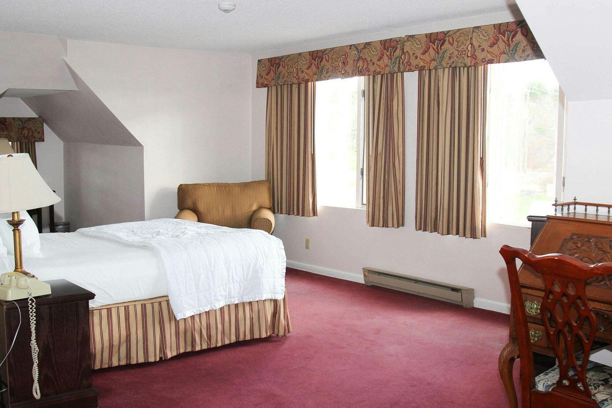 Hotel The Lucerne Inn photo 2