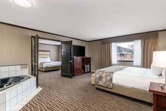 Hotel Prestige Radium Hot Springs Resort, Best Western Premier Collection photo 1