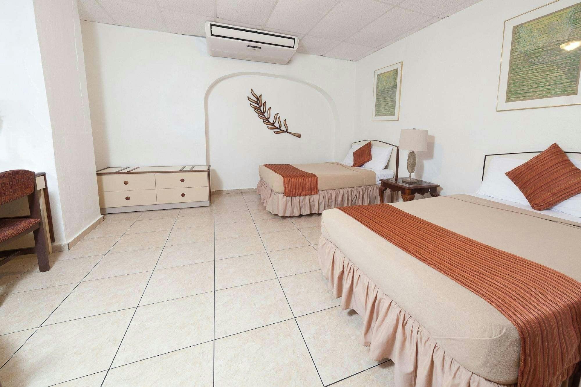 Hotel Hotel Colonial photo 2