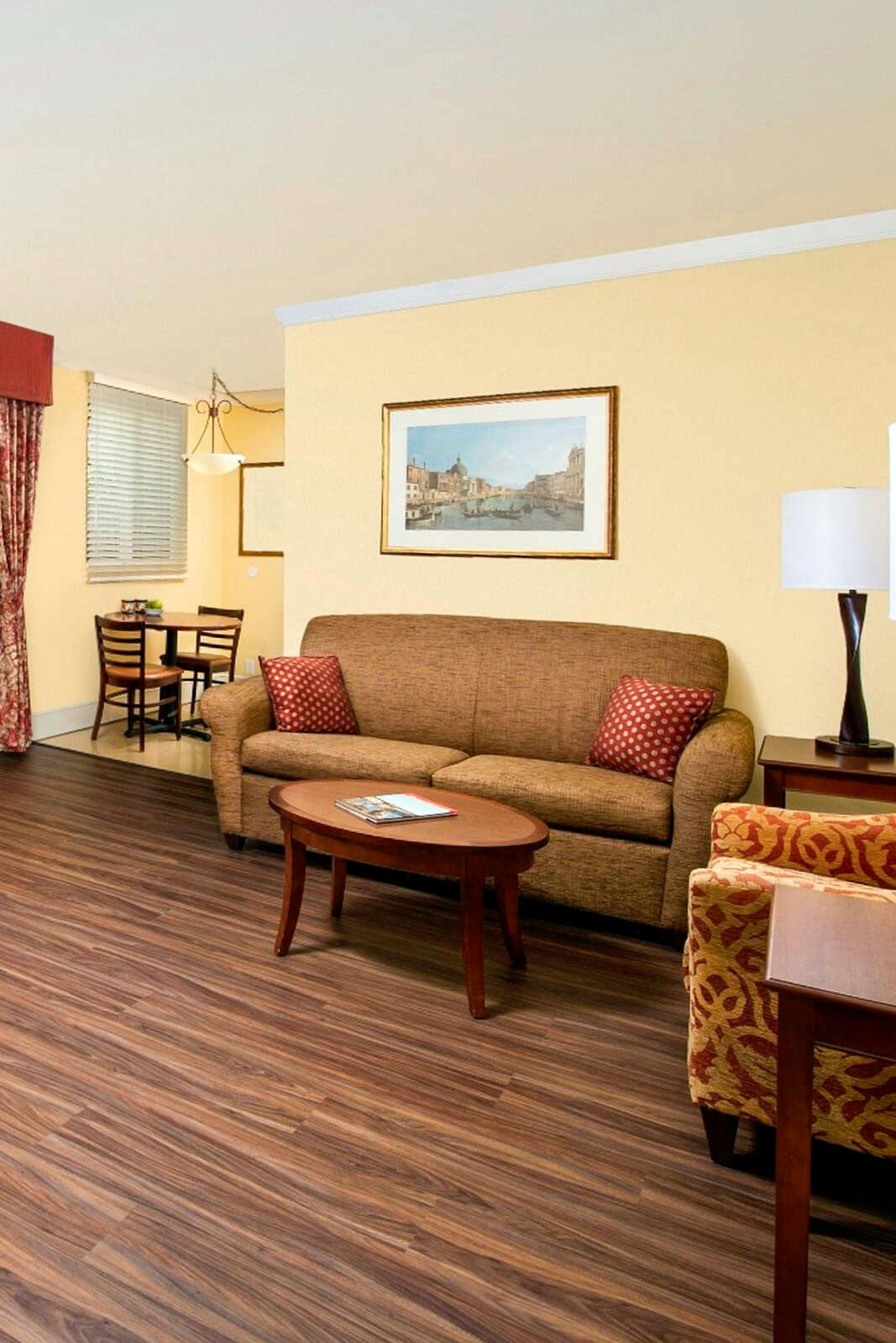 Hotel Park Lane Suites & Inn photo 4