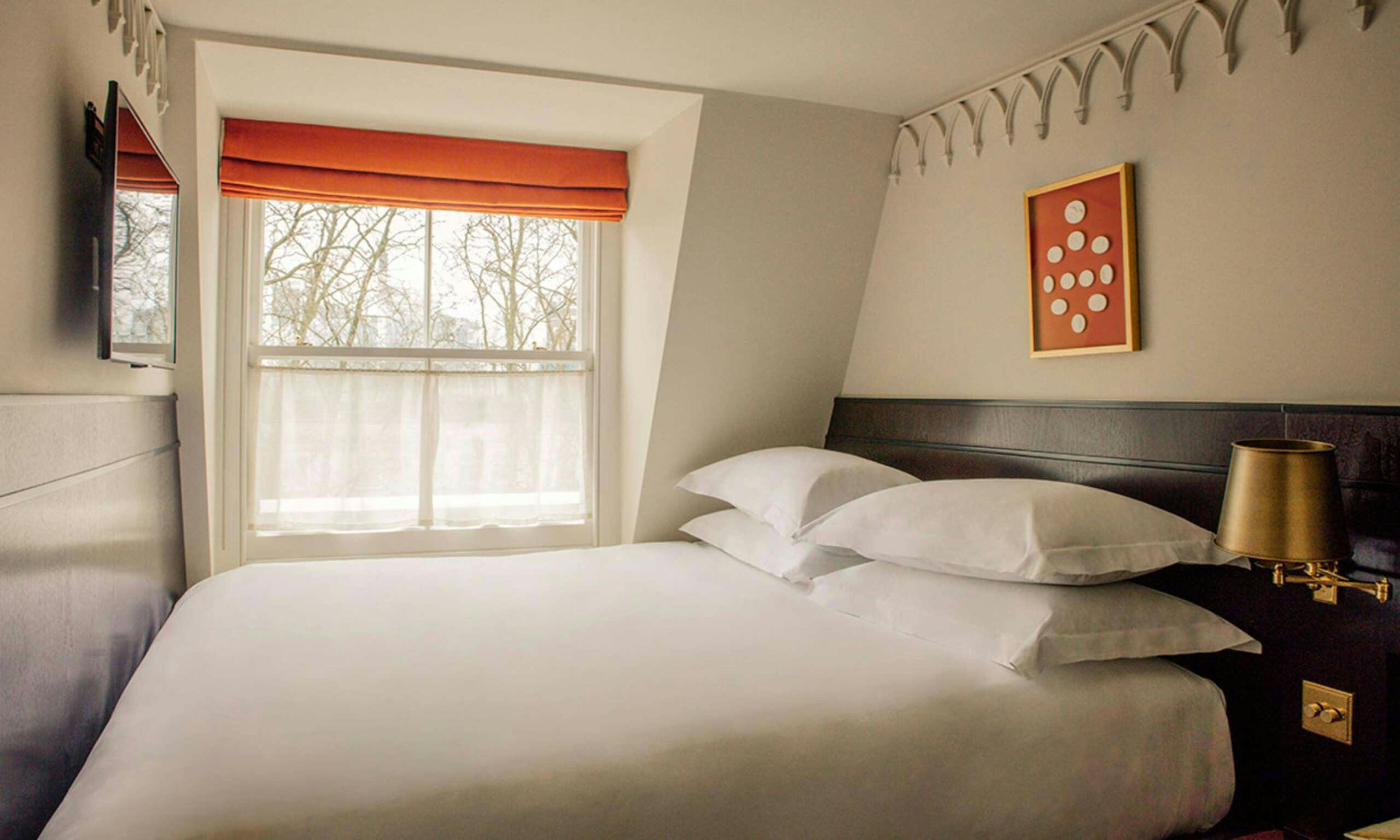 Grand Hotel Bellevue London