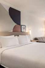 Hotel Spark by Hilton Mystic Groton photo 1