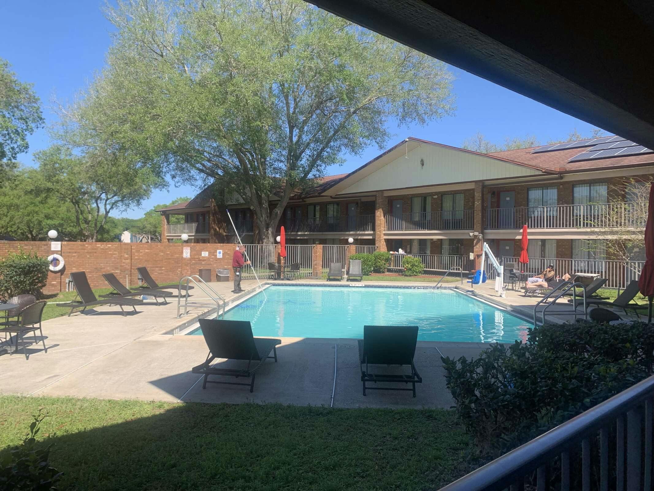 Hotel Ramada Temple Terrace photo 1