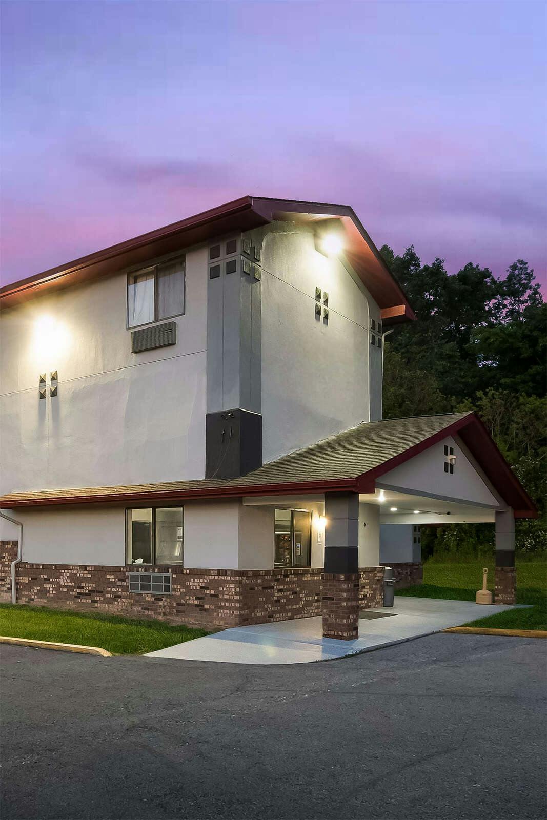 Hotel Red Roof Inn Mansfield photo 1