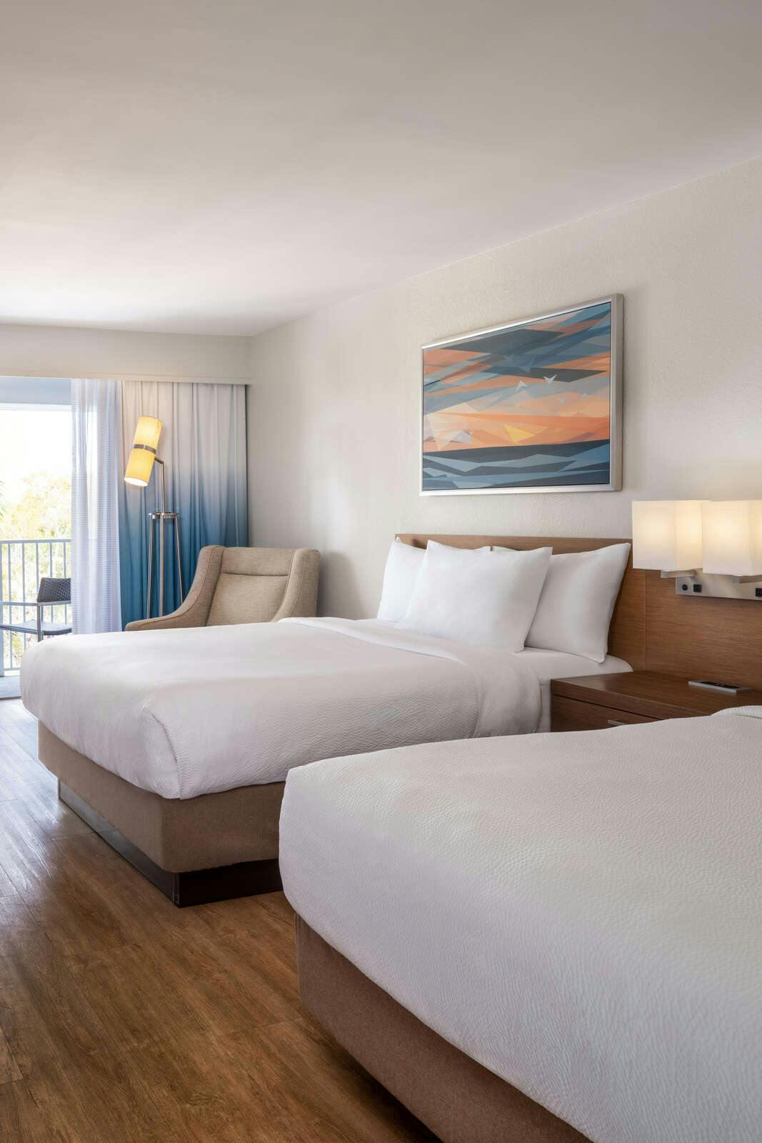 Hotel Courtyard Naples photo 3