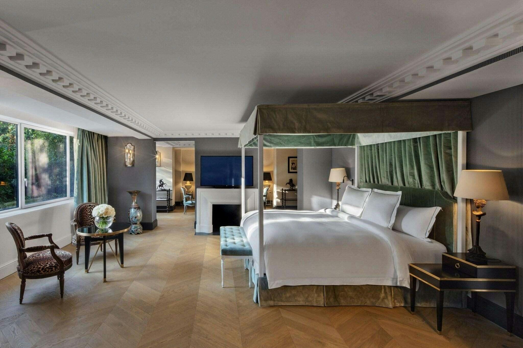 Hotel Hôtel de Berri Champs-Élysées, a Luxury Collection Hotel photo 1