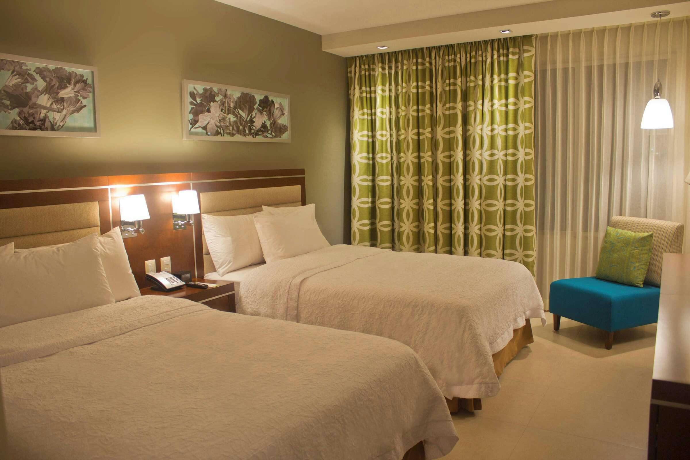 Hotel Hampton Inn by Hilton Merida photo 2