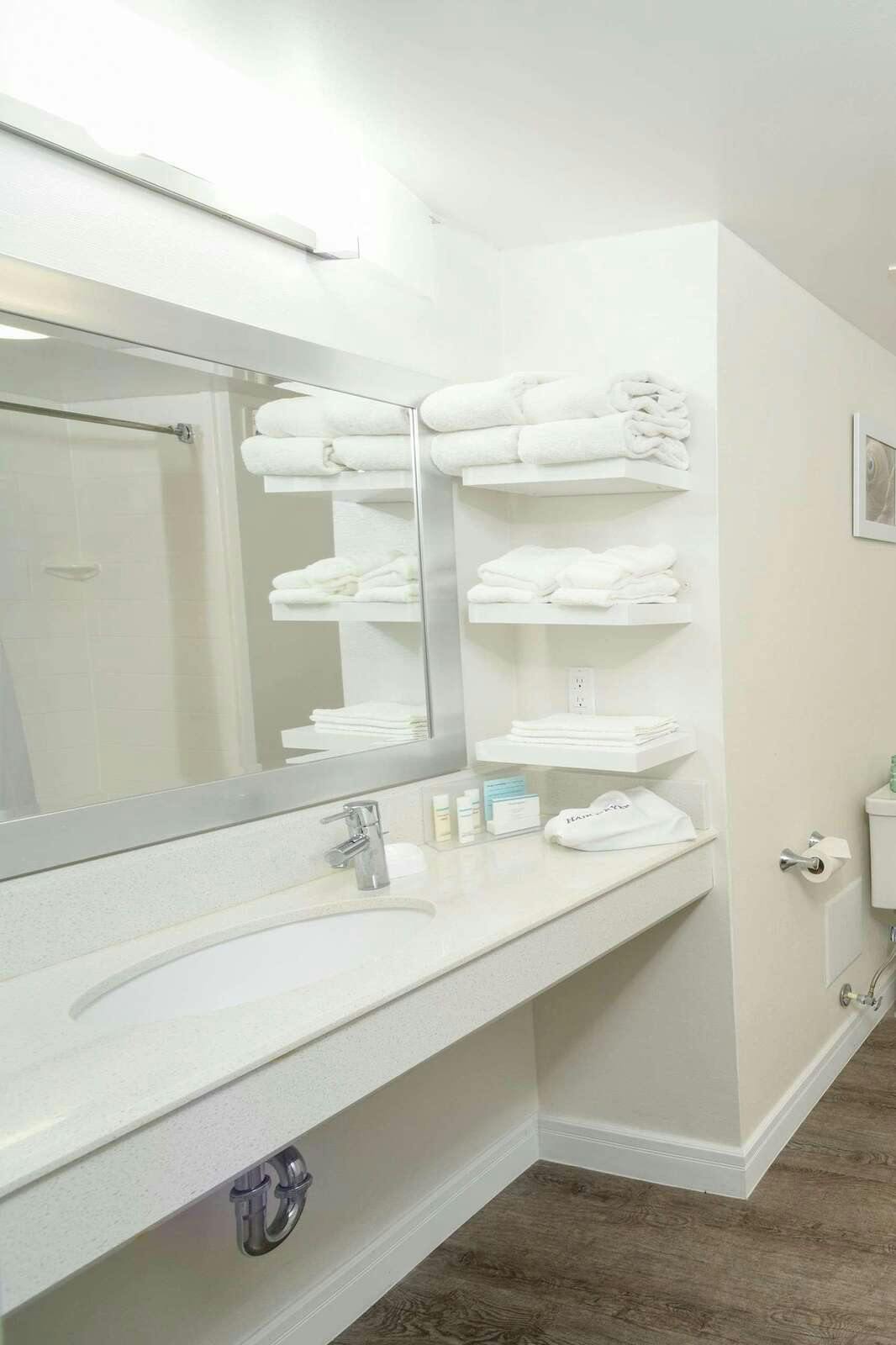 Hotel Hampton Inn Jacksonville East Regency Square photo 5