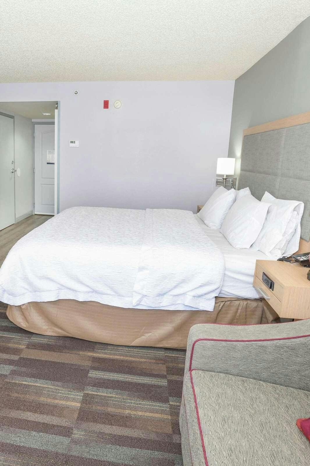 Hotel Hampton Inn Jacksonville East Regency Square photo 1