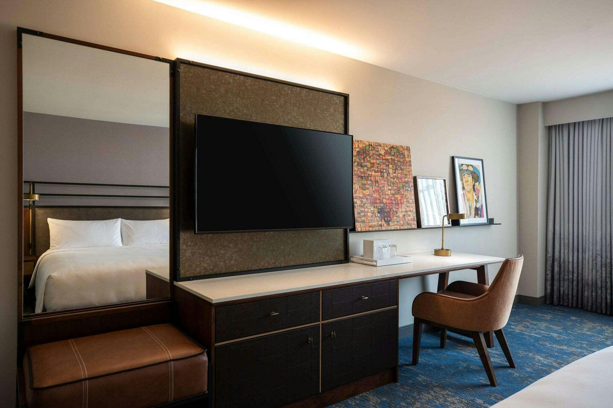 Hotel Renaissance Dallas Addison Hotel photo 3