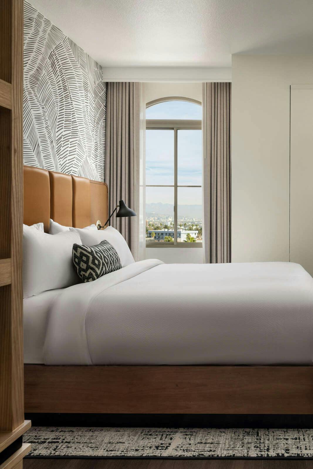 Hotel Burton House Beverly Hills, A Tribute Portfolio Hotel photo 1