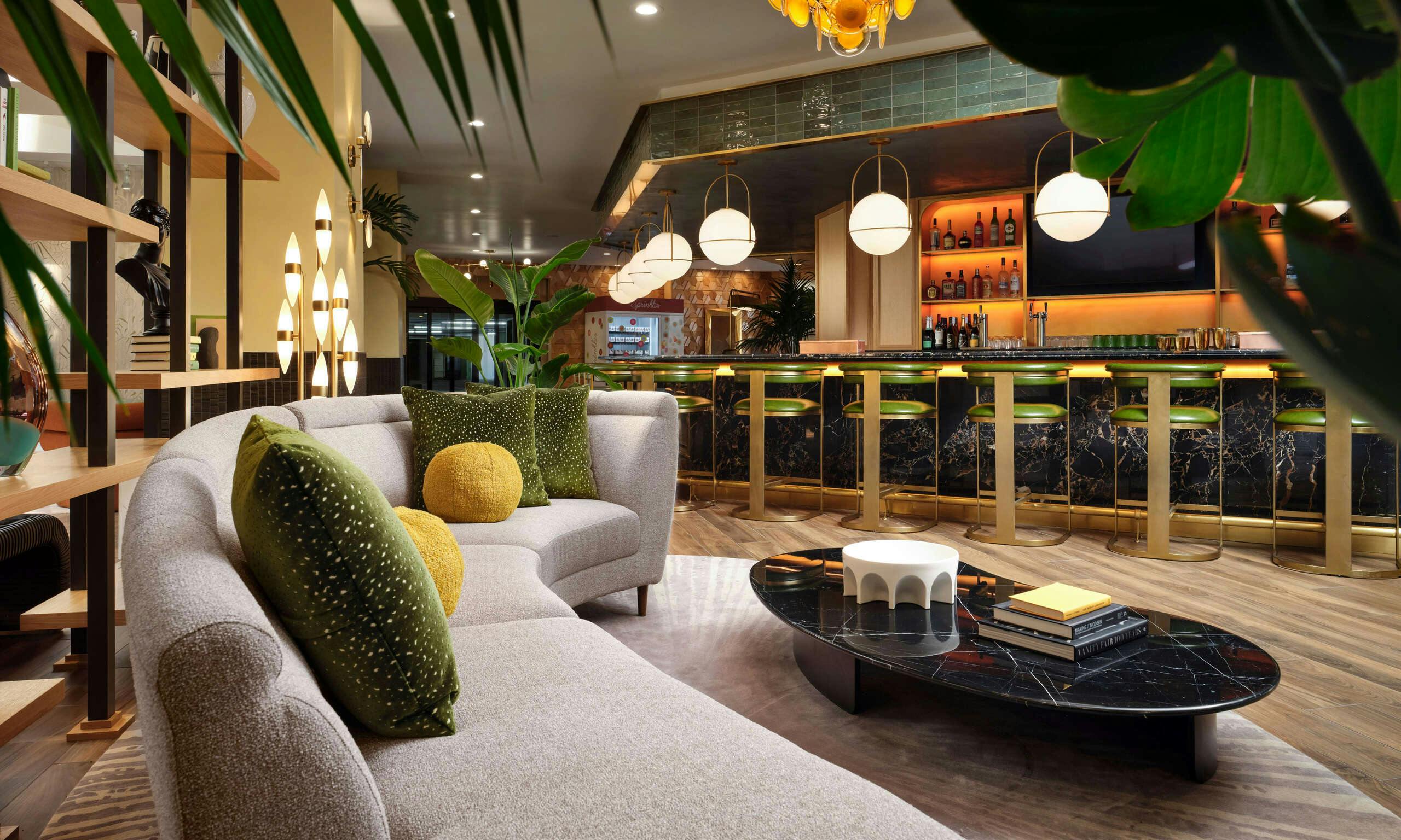 Burton House Beverly Hills, A Tribute Portfolio Hotel