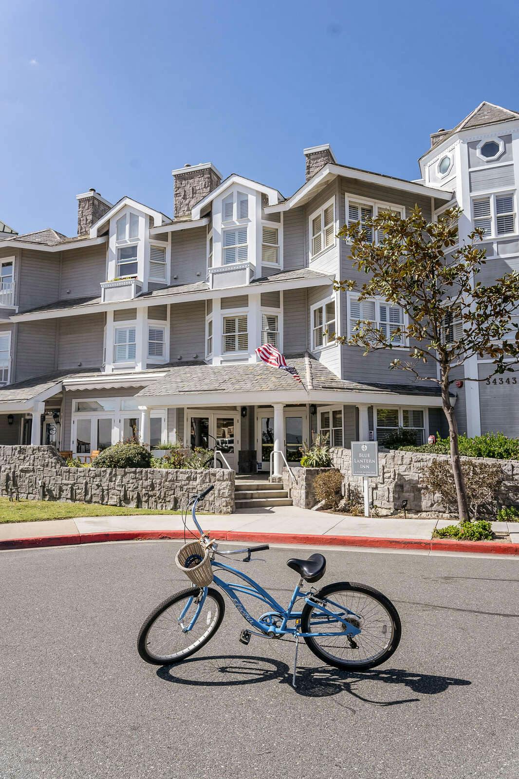 Hotel Blue Lantern Inn photo 1