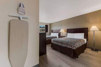Hotel Baymont Iron Mountain photo 2