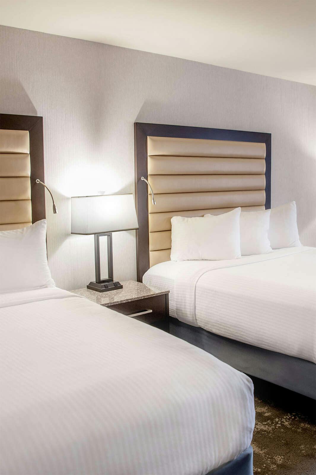 Hotel Madison Concourse Hotel and Governor's Club photo 3