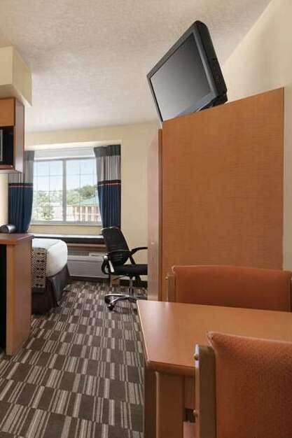 Hotel Microtel Culpeper photo 4