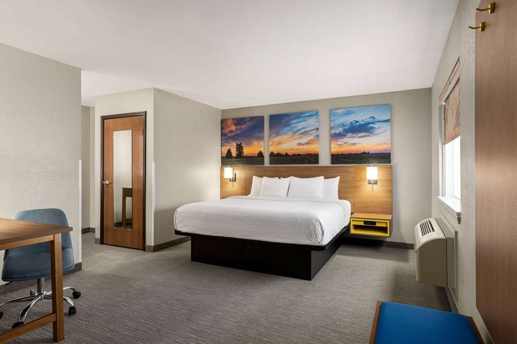 Hotel Days Inn by Wyndham Washington Court House photo 2