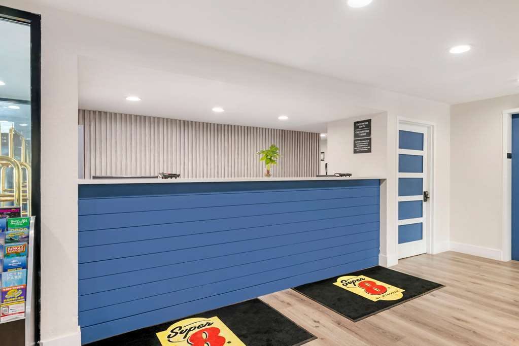 Hotel Super 8 by Wyndham Orlando Near Florida Mall photo 5