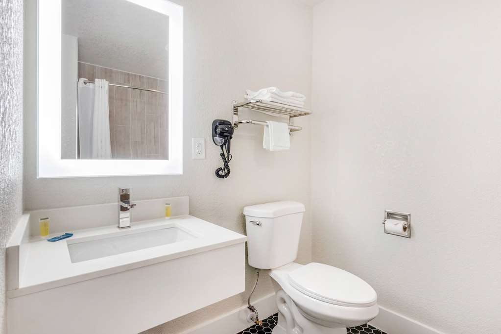 Hotel Super 8 by Wyndham Orlando Near Florida Mall photo 4