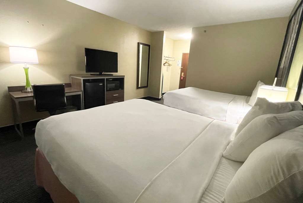 Hotel Super 8 by Wyndham St Charles photo 3