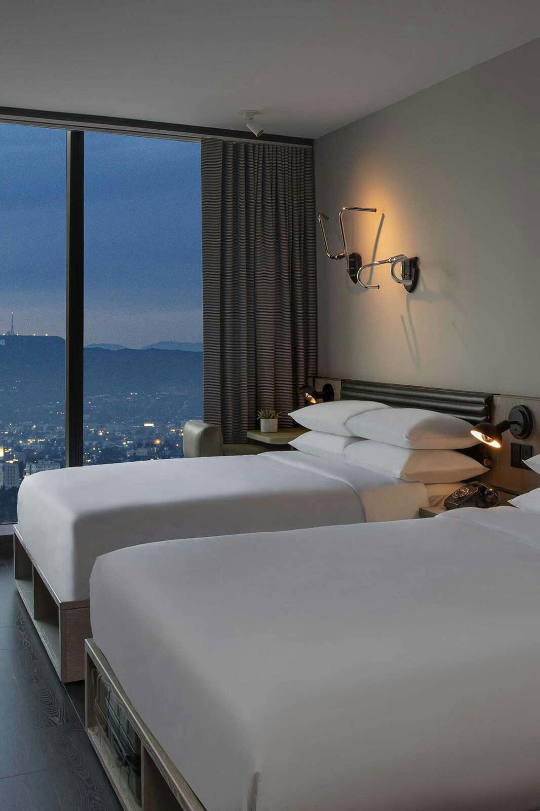 Hotel Moxy Downtown Los Angeles photo 5