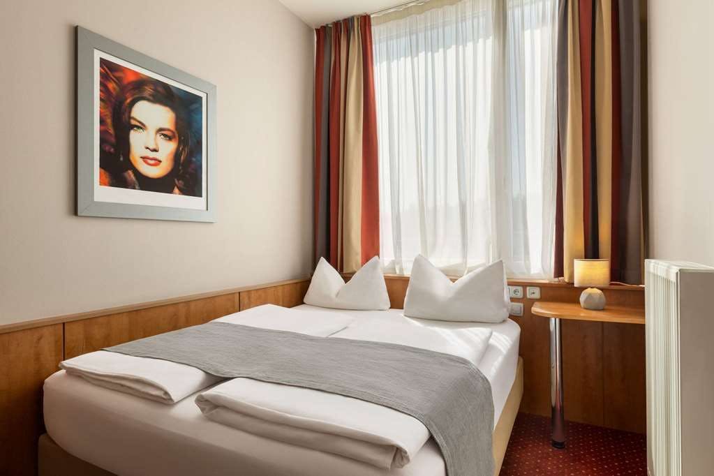 Hotel Amedia Express Passau, Trademark Collection by Wyndham photo 1