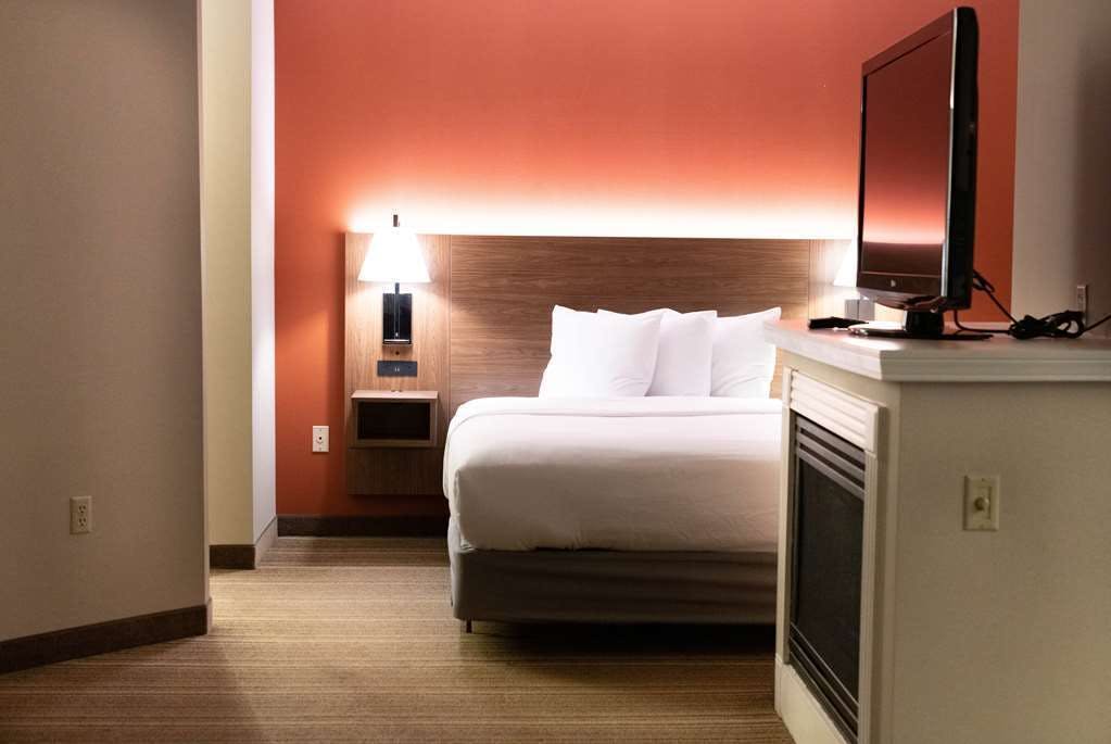 Hotel Hawthorn Suites by Wyndham Erie photo 1