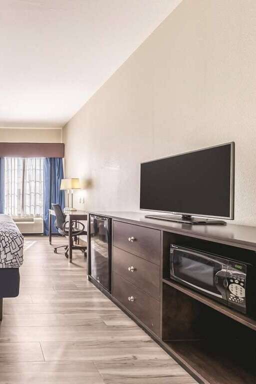 Hotel La Quinta Tulsa Catoosa photo 5