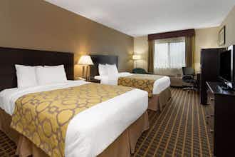 Hotel Baymont Harvard, IL photo 3