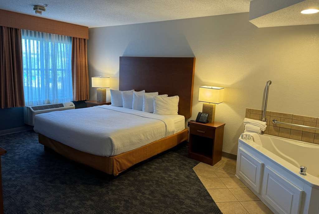 Hotel La Quinta Inn & Suites by Wyndham Bannockburn-Deerfield photo 3
