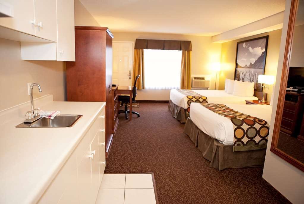 Hotel Super 8 by Wyndham Cochrane photo 4