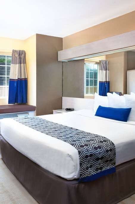 Hotel Microtel Inn & Suites by Wyndham Scott Lafayette photo 3