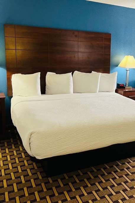 Hotel Baymont by Wyndham La Crosse/Onalaska photo 2