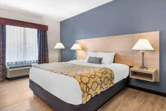 Hotel Baymont Inn and Suite Kennesaw photo 2