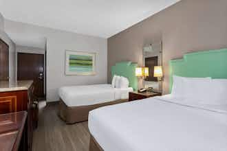 Hotel Baymont Orlando I Drive photo 3