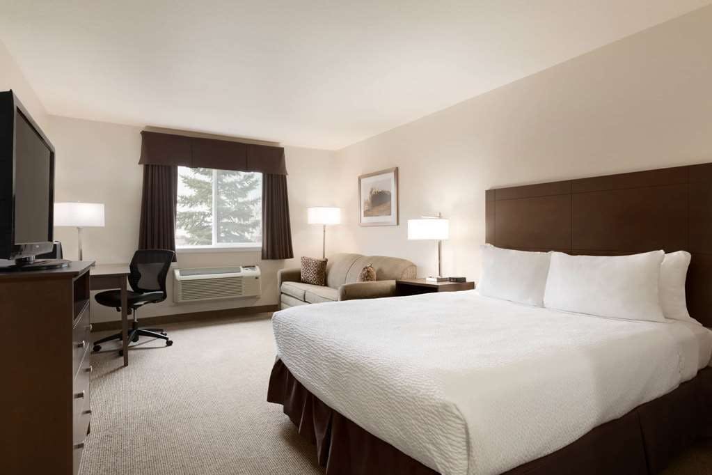 Hotel Days Inn by Wyndham Steinbach photo 5