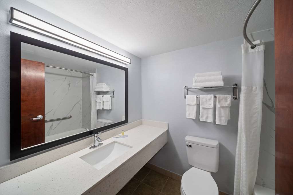 Hotel Super 8 Alexandria LA photo 3