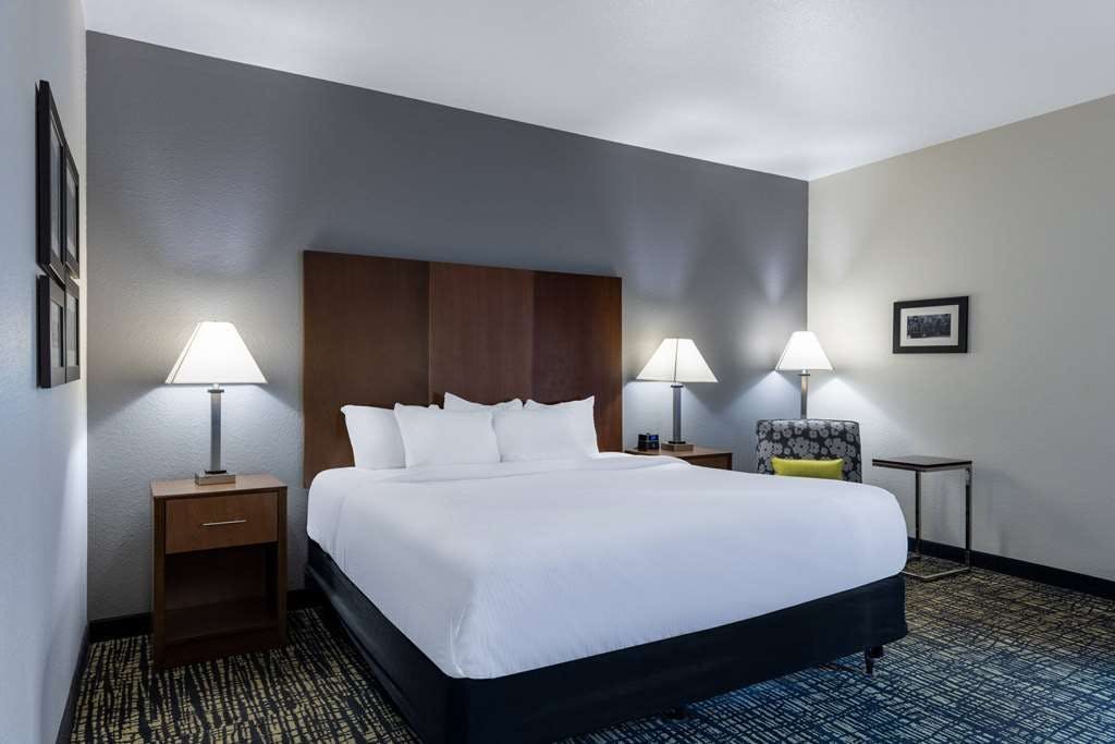 Hotel La Quinta Inn & Suites by Wyndham Morgantown photo 4